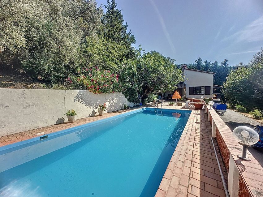 Image Piscine à  maison individuelle de Seillans