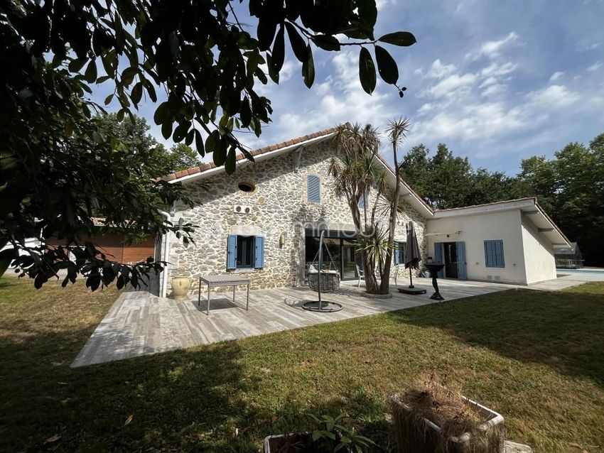 Image Façade à  maison individuelle de Saint-Martin-de-Hinx