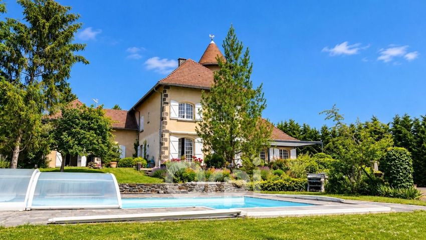 Image Façade à  château de Malauzat