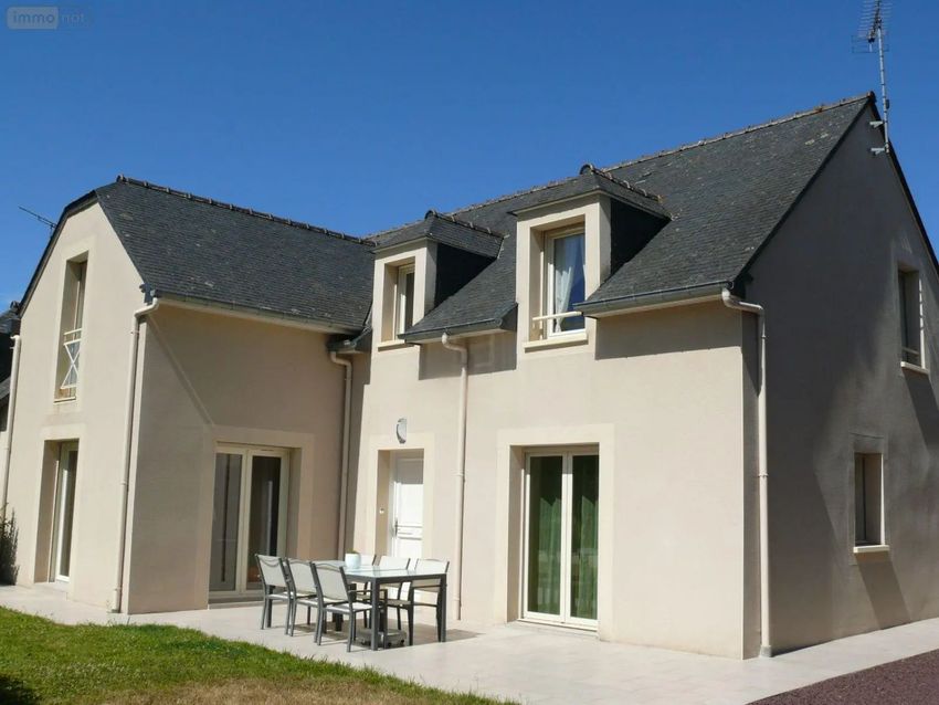 Image Façade à  maison individuelle de Dol-de-Bretagne