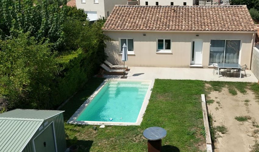 Image Piscine à  propriété agricole de Sénas