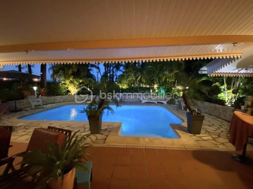 Image Piscine à  maison individuelle de Matoury