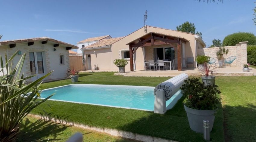 Image Piscine à  maison individuelle de Soubise