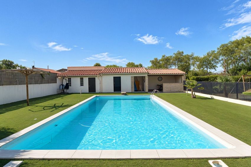 Image Piscine à  maison individuelle de Rieumes
