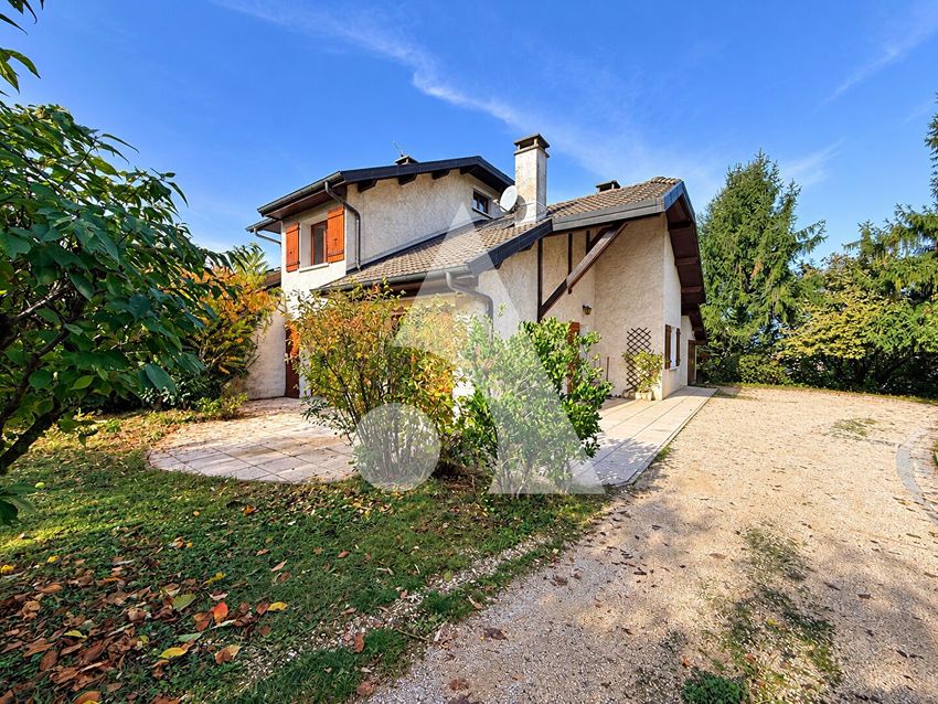 Image Façade à  maison individuelle de Mouxy