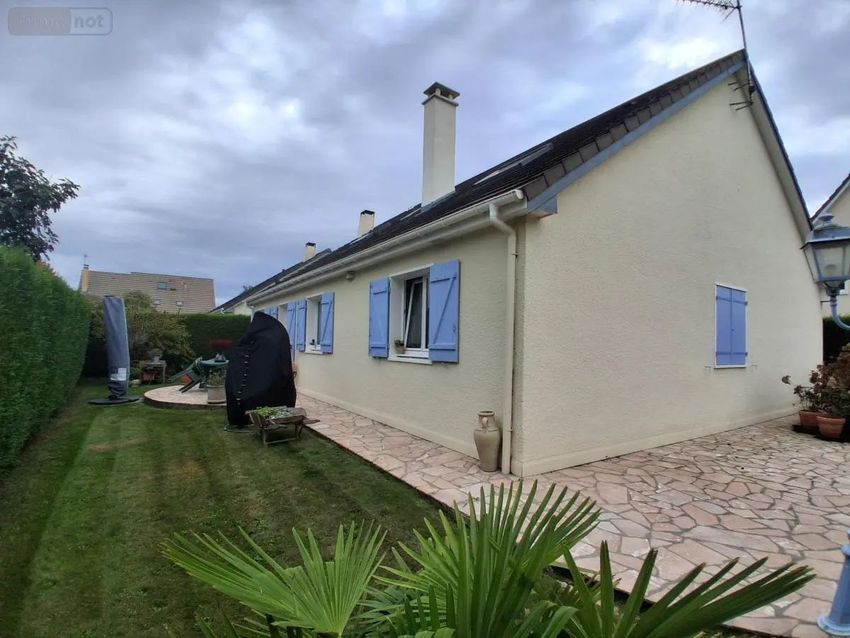 Image Façade à  maison individuelle de Épron