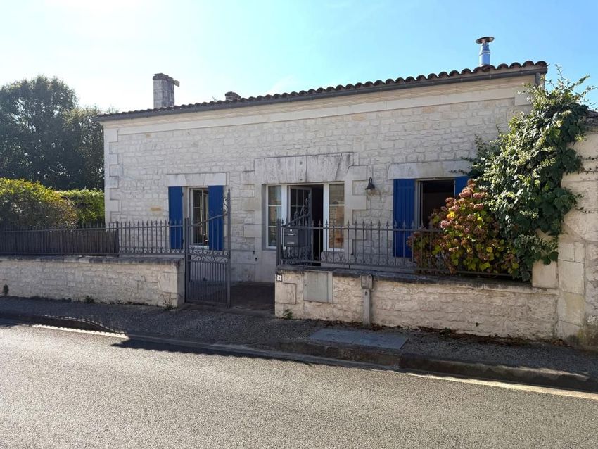 Image Façade à  maison individuelle de Port-d'Envaux
