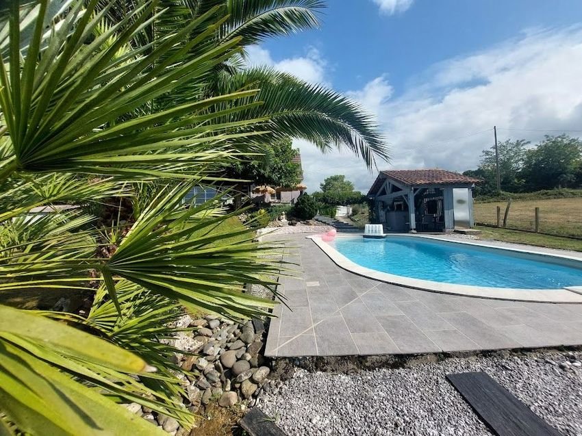 Image Piscine à  maison individuelle de Salies-de-Béarn