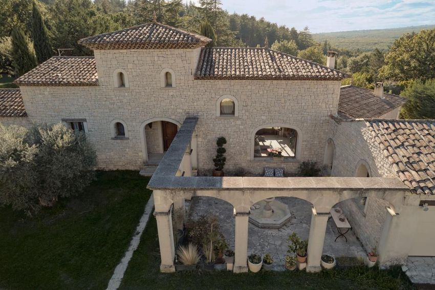 Image Façade à  propriété agricole de Dauphin