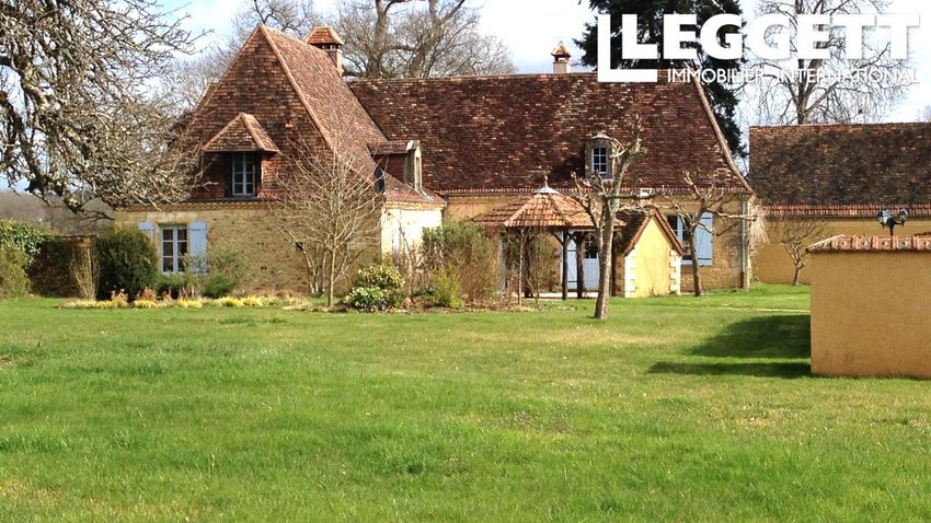 Image Façade à  propriété agricole de Saint-Félix-de-Reillac-et-Mortemart