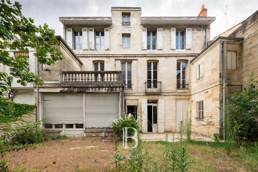 Image Façade à  manoir de Bordeaux