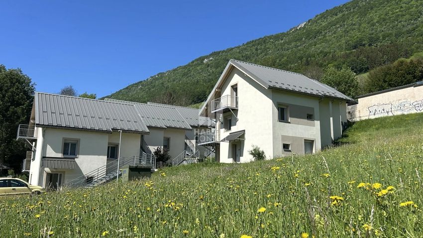Image Façade à studio de Sans numéro Route du Mas