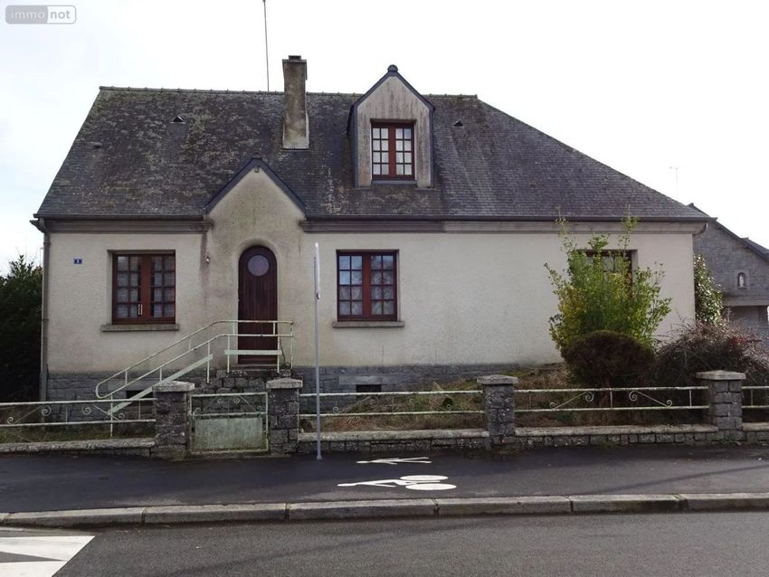 Image Façade à  maison individuelle de Saint-Ellier-du-Maine