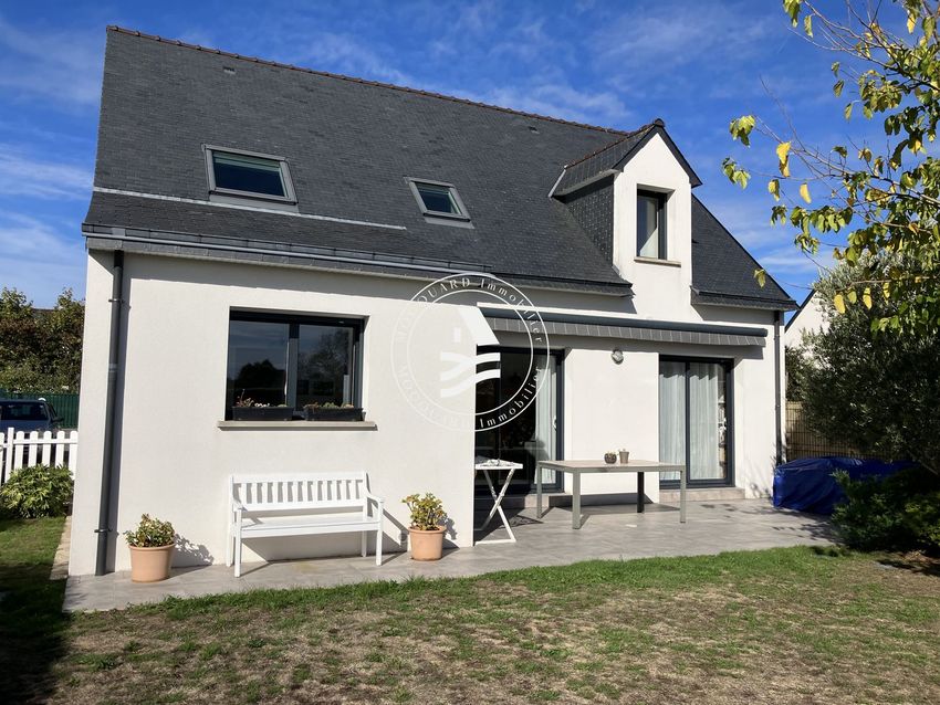 Image Façade à  maison individuelle de Étel