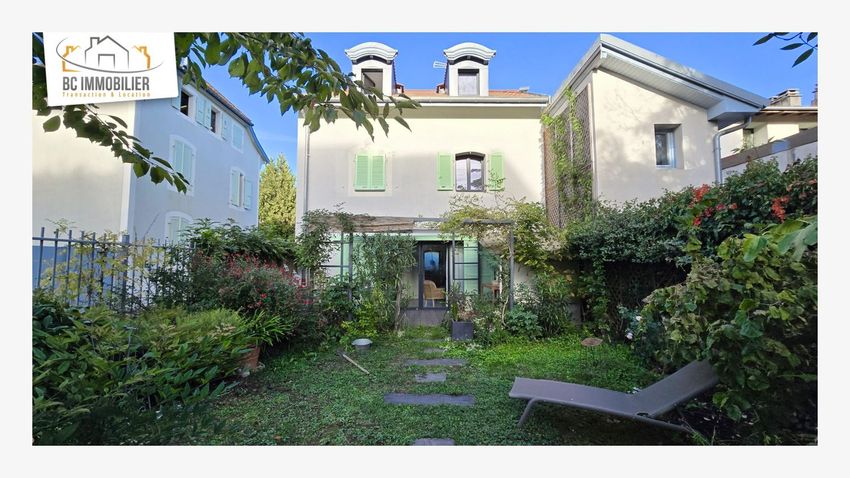 Image Façade à  maison individuelle de Ferney-Voltaire