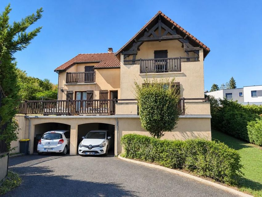 Image Façade à  maison individuelle de Royat