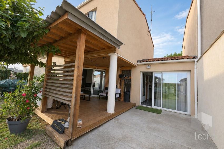 Image Façade à  maison individuelle de Saulce-sur-Rhône