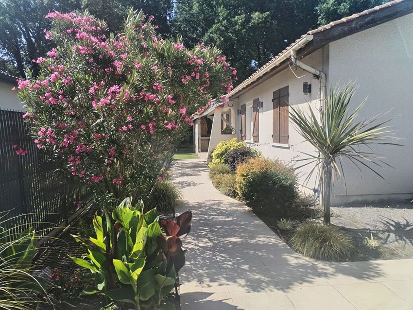 Image Façade à  maison individuelle de Biganos