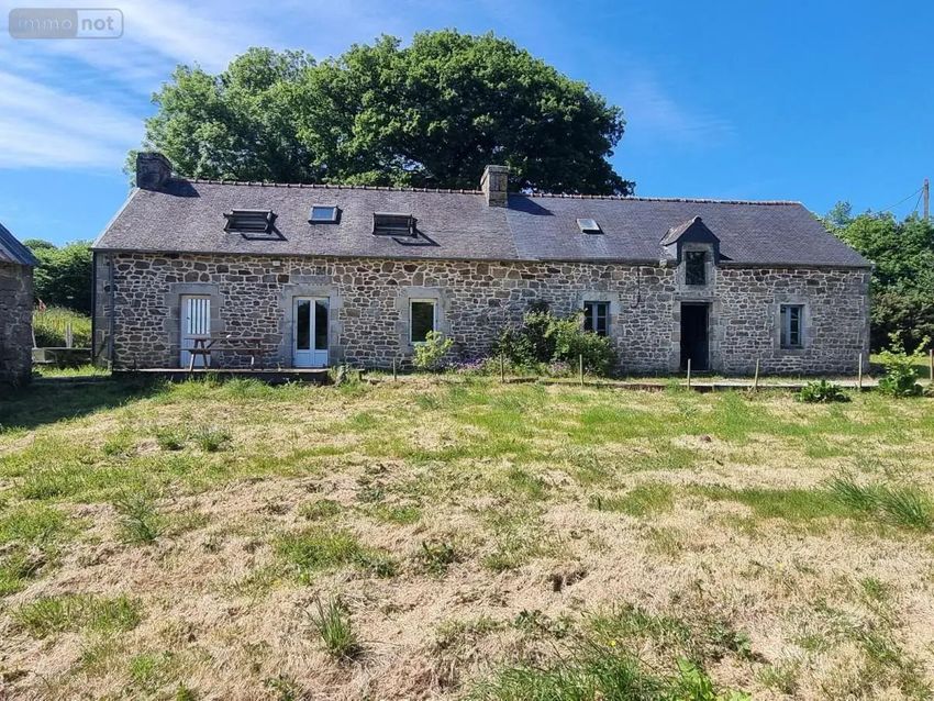 Image Façade à  maison individuelle de Glomel