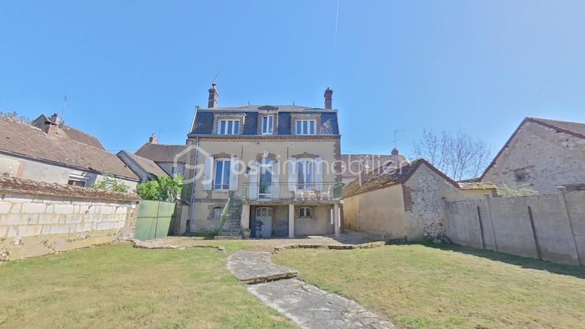 Image Façade à  propriété agricole de Thorigny-sur-Oreuse