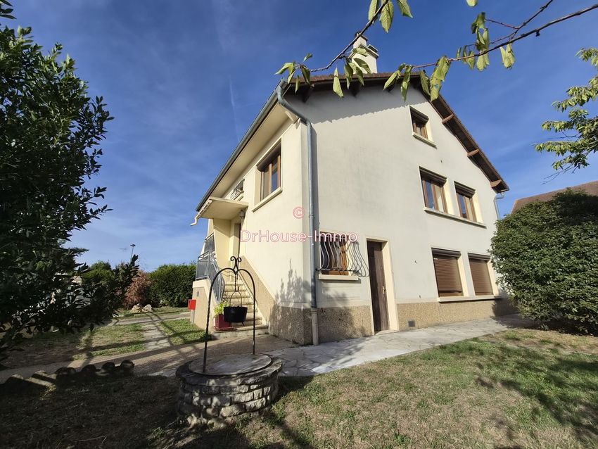 Image Façade à  villa de Les Mureaux