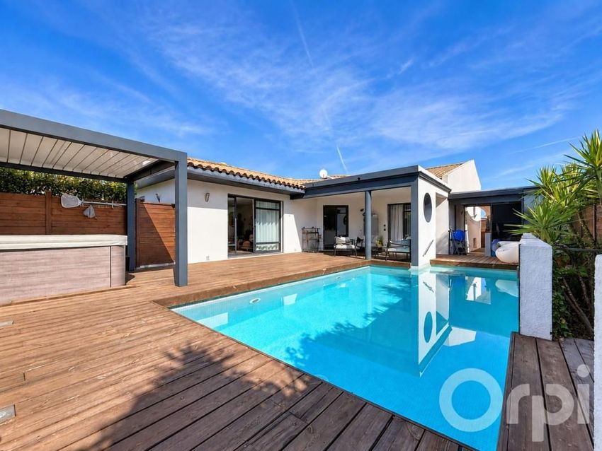 Image Piscine à  maison individuelle de Saleilles