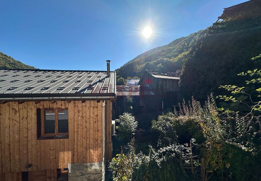 Image Façade à  maison individuelle de Courchevel