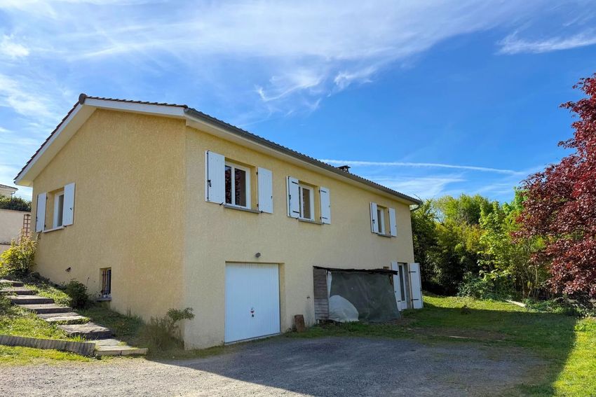Image Façade à  maison individuelle de Lentilly