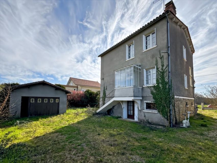 Image Façade à  maison individuelle de Neuvic