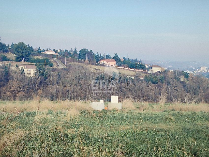 Image Vue à terrain de L'Horme