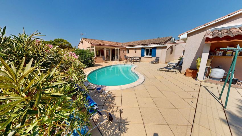 Image Piscine à  maison individuelle de Floure