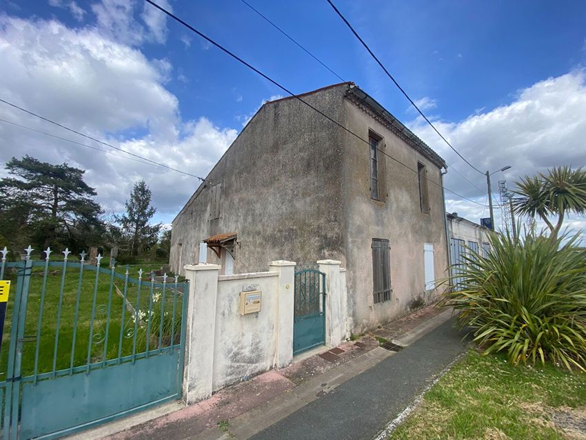 Image Façade à  maison mitoyenne de Tonnay-Charente