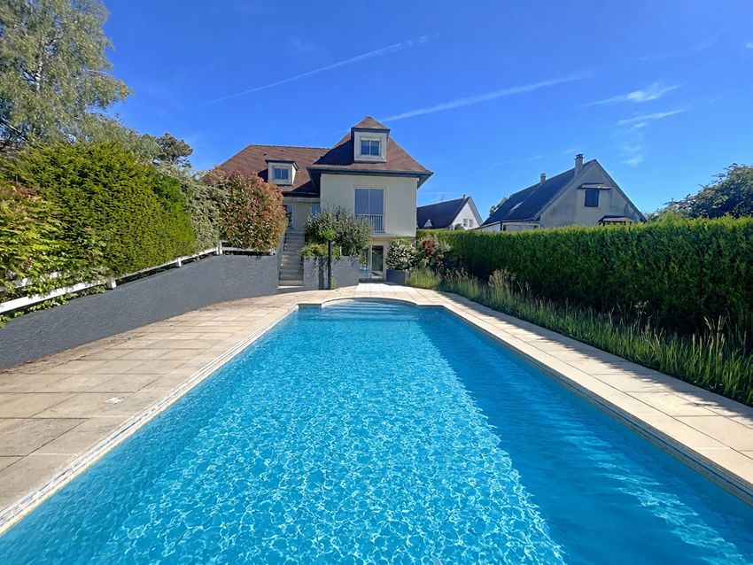 Image Piscine à  maison individuelle de Darois