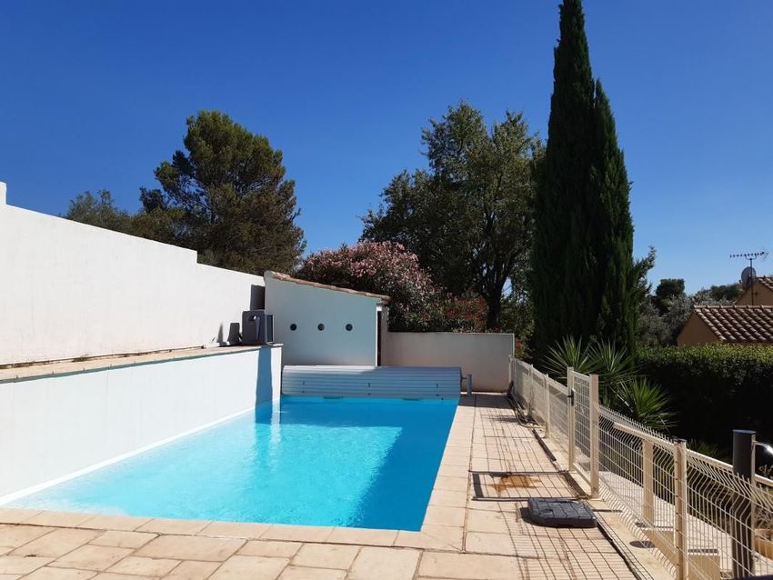 Image Piscine à  maison individuelle de Cabrières