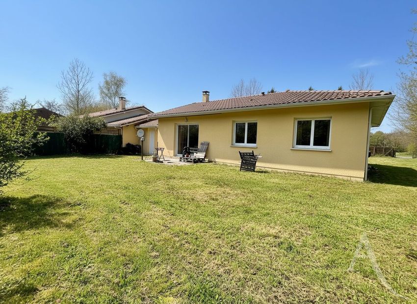 Image Façade à  maison individuelle de Azur