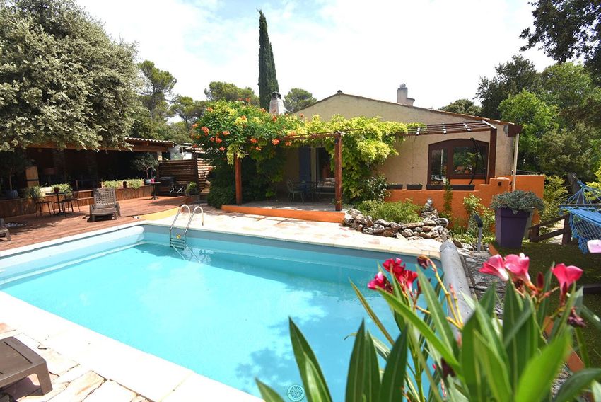 Image Piscine à  maison individuelle de Saint-Maximin-la-Sainte-Baume