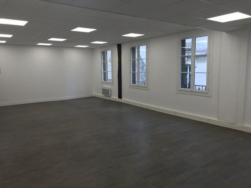 Image de bureau à 18 Rue Sainte-Foy