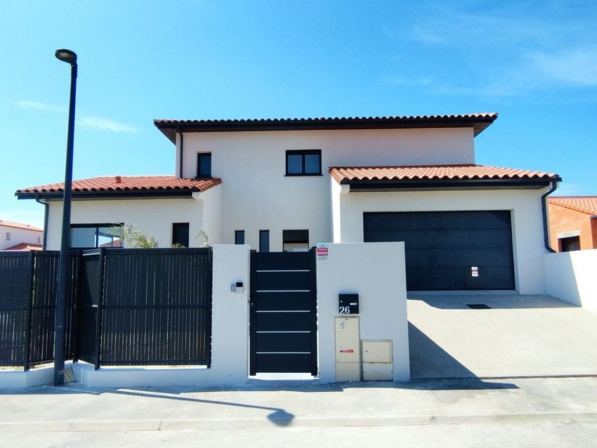Image Façade à  maison individuelle de Bages