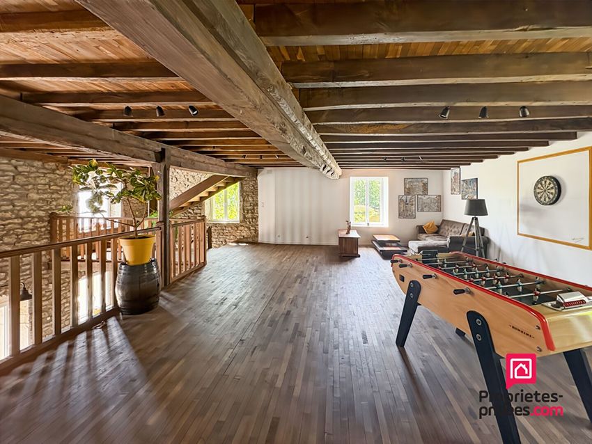 Image de  maison individuelle à La Motte-Ternant
