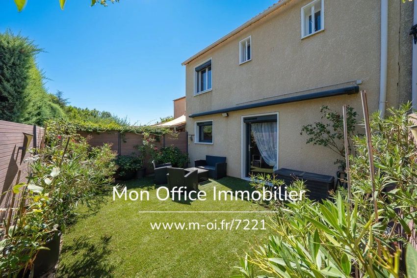 Image Façade à  maison individuelle de Venelles