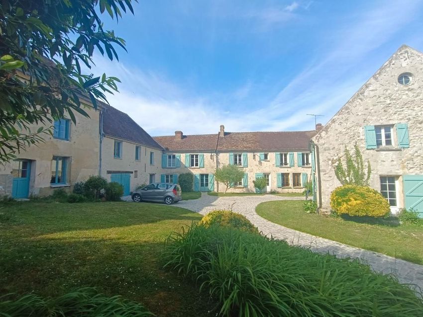 Image Façade à  maison individuelle de Montreuil-aux-Lions