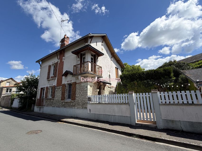 Image Façade à  villa de Loudun