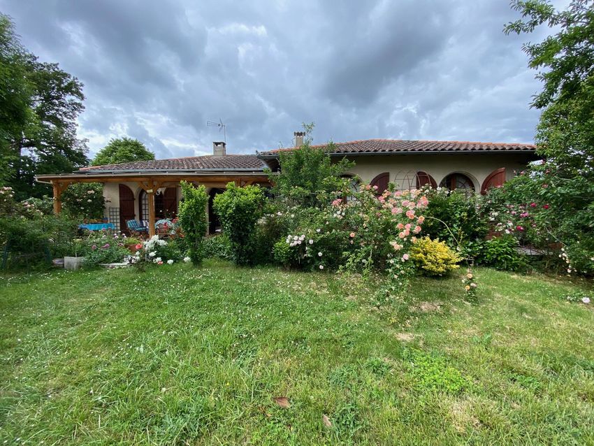 Image Façade à  maison individuelle de Vallesvilles