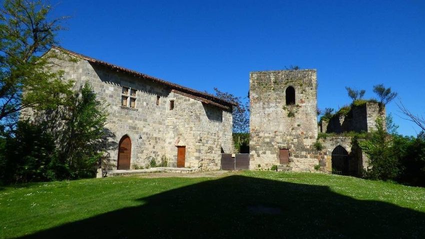 Image Façade à  propriété agricole de Bazens