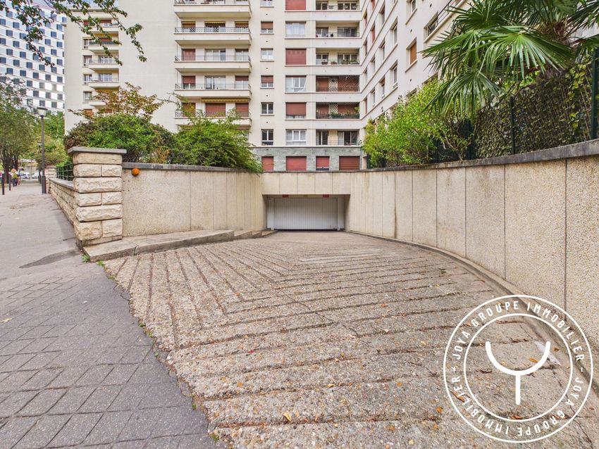 Image de parking à Emeriau-Zola