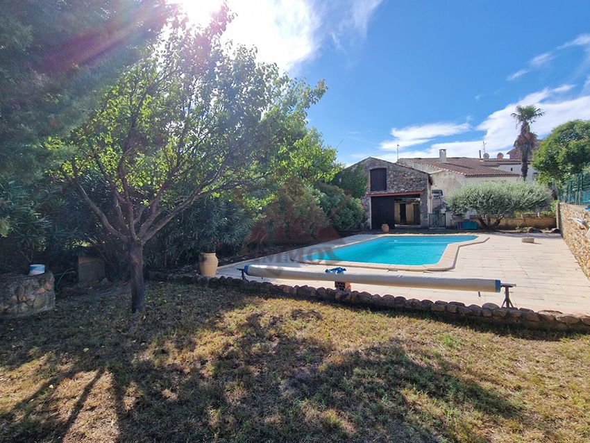 Image Piscine à  maison mitoyenne de Allègre-les-Fumades