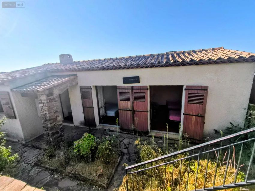 Image Façade à  maison individuelle de Le Lavandou