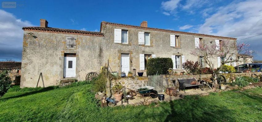 Image Façade à  maison individuelle de Sainte-Gemme