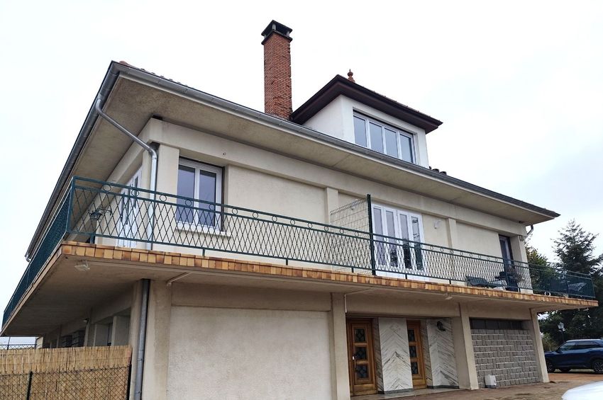 Image Façade à appartement de Montrottier