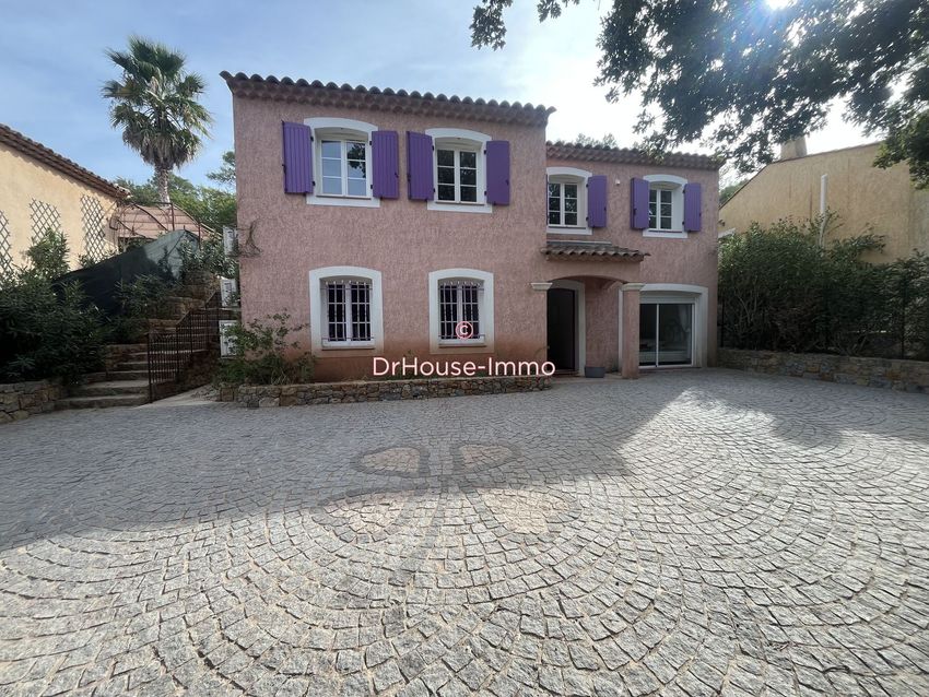 Image Façade à  villa de Le Thoronet